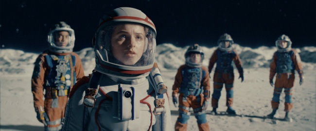 “Cráter”: Disney+ lanza el primer tráiler de su película de aventuras y ciencia ficción en la Luna