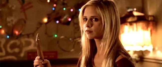 ¿Regresa “Buffy, la Cazavampiros”? Dolly Parton habla sobre el revival de la serie