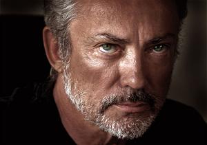 ¿Udo Kier protagonista de The Human Centipede 3?