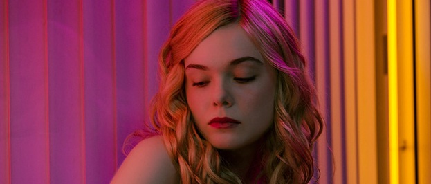 Póster y red band trailer de ‘The Neon Demon’