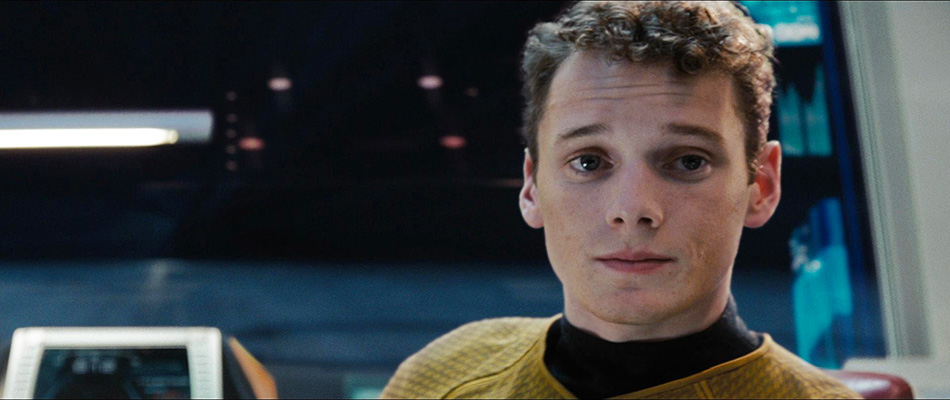 Fallece Anton Yelchin a los 27 años un en accidente 
