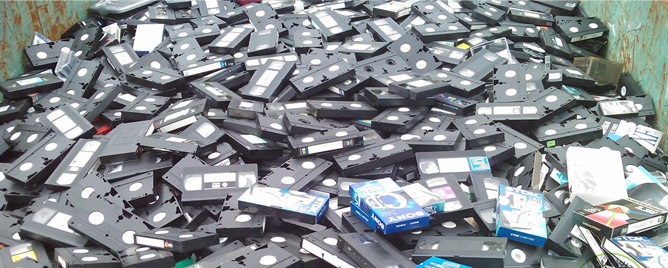 La última fábrica de reproductores VHS cierra este mes