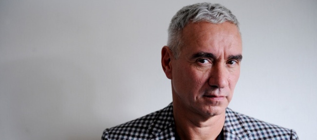 Roland Emmerich dirigirá la adaptación de la novela ‘Materia Oscura’