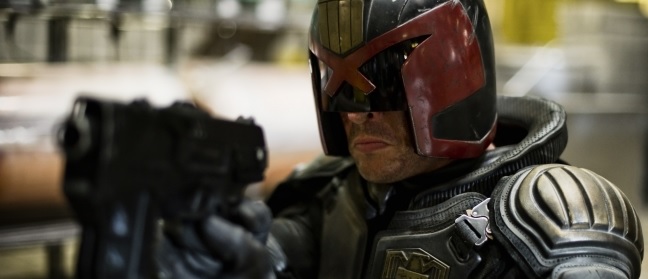 Karl Urban podría volver a ser Dredd en la serie