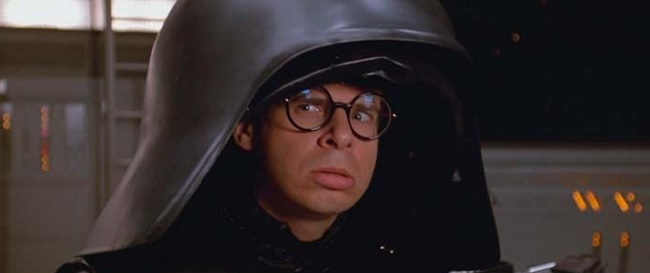 Rick Moranis volverá a ser Casco Oscuro en un cameo