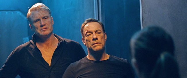 Van Damme y Lundgren en el trailer de ‘Black Water’