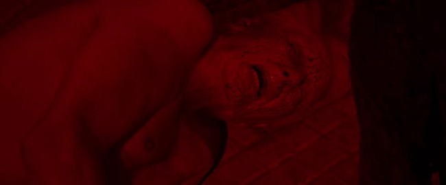 Muchas miradas en el nuevo póster de ‘Suspiria’