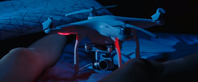 Un dron asesino en la nueva película del director de “Zombeavers”