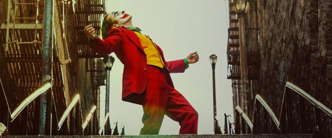 Joaquin Phoenix en los nuevos carteles de “Joker”