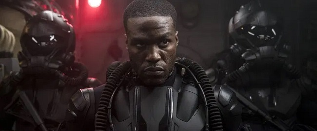 Yahya Abdul-Mateen II negocia para protagonizar la nueva entrega de “Matrix”