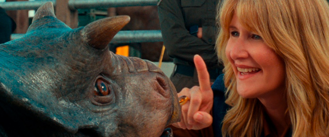  Sam Neill y Laura Dern en la nueva imagen de “Jurassic World Dominion”