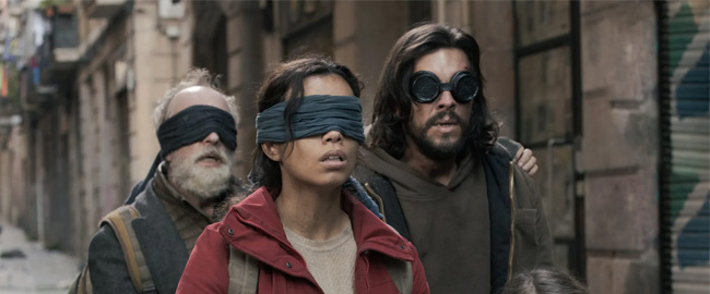 Netflix revela el póster de “Bird Box Barcelona”, el spin-off español de “A Ciegas”