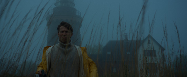 Un misterio en una apartada isla en el trailer subtitulado de “Shadow Island”