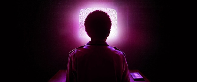 “I Saw the TV Glow” de A24 presenta su póster oficial y anuncia el tráiler para mañana