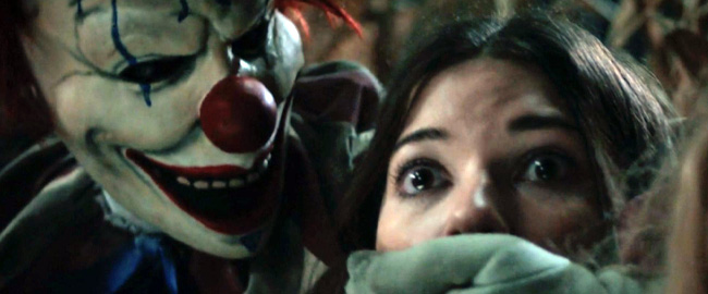 Tráiler de “Clown in a Cornfield”: el terror llega con un payaso asesino