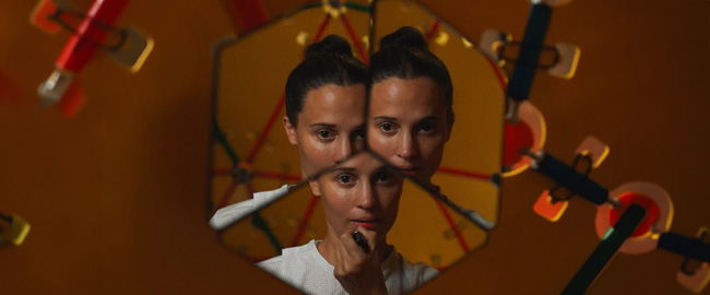 Trailer de “The Assessment”, el thriller de ciencia ficción con Elizabeth Olsen y Alicia Vikander