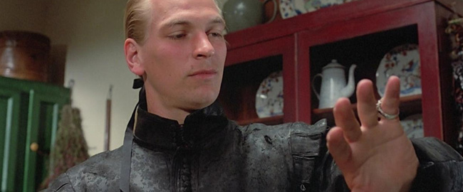 En defensa de “Warlock, el Brujo (1989)”: Una joya ochentera que no necesita excusas
