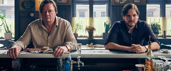 Explicación del final de La Puerta de al Lado